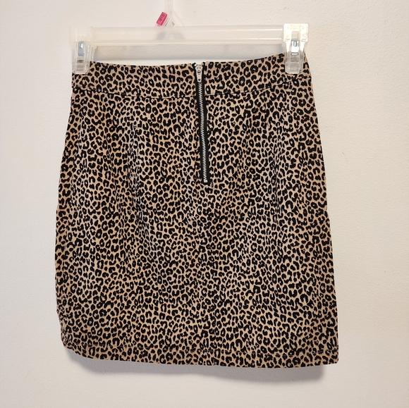 🐆 Leopard skirt from Garage - Picture 4 of 5